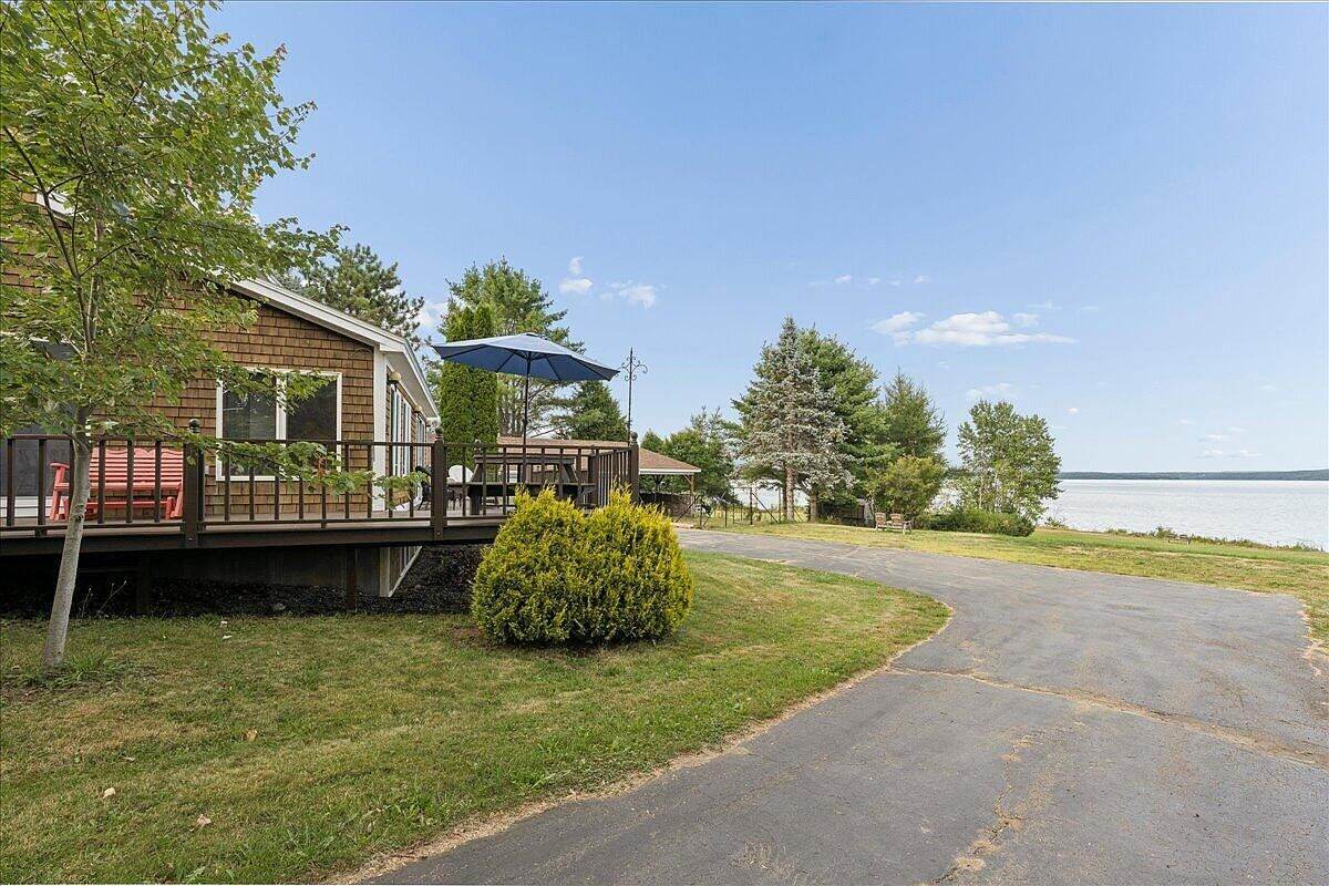 Property listing photograph