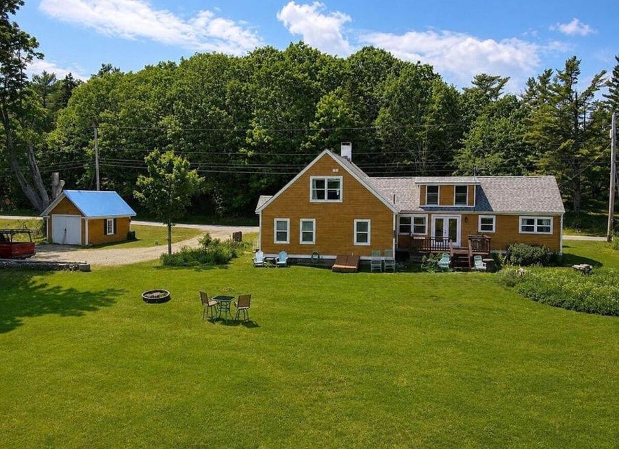 Property listing photograph